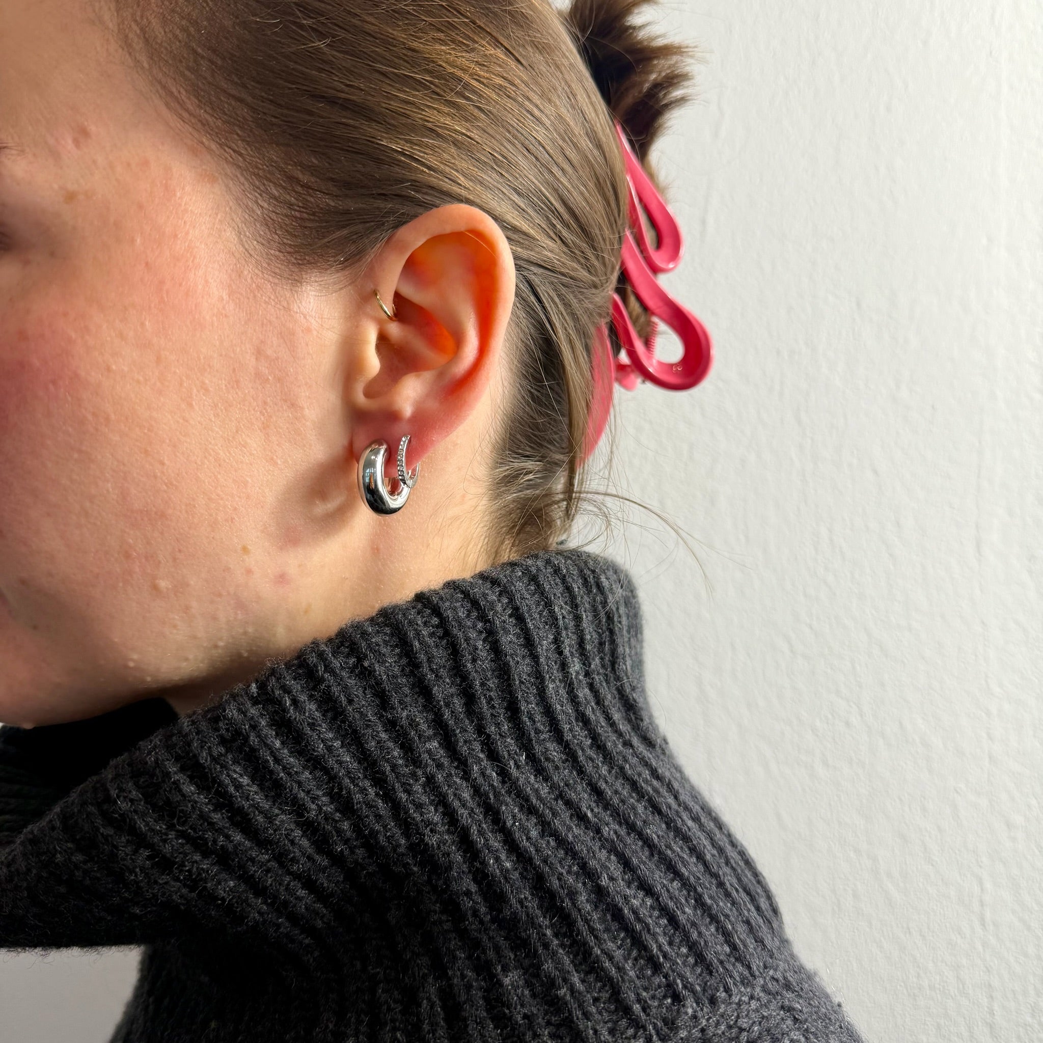 Small Diamond Hoop Ohrringe